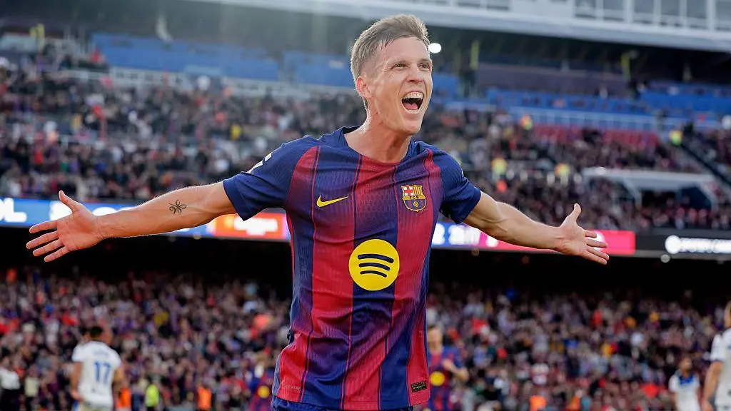 Barcelona chiếm ngôi đầu La Liga của Real Madrid